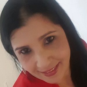 Meet your Posher, Violeta