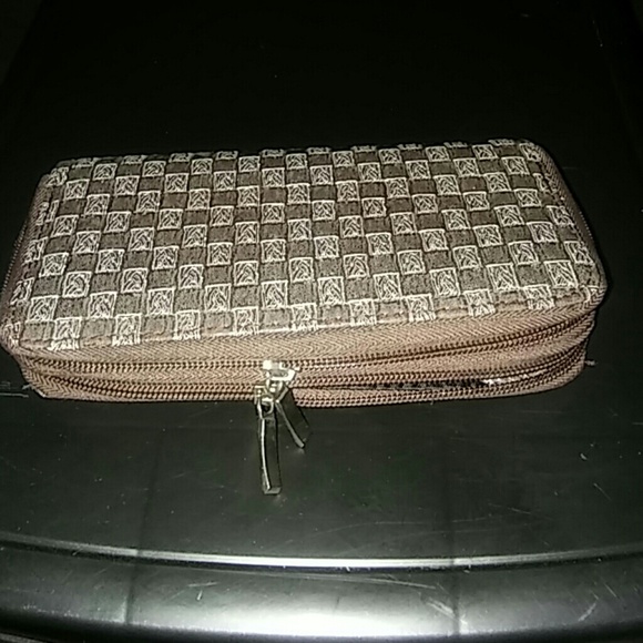 Lady's wallet - Picture 1 of 2