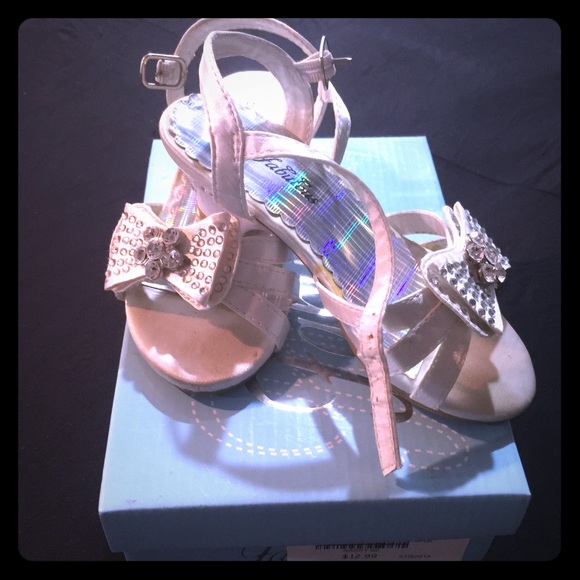 Kids shoes