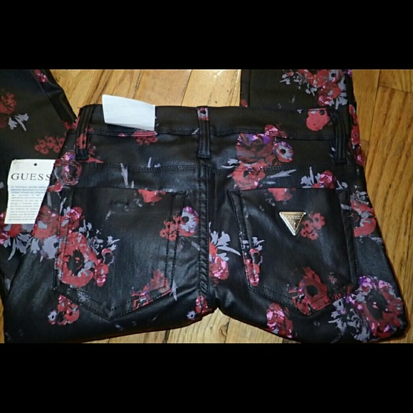 Guess Floral Coated Jeans Size 24 - NWT - Picture 4 of 4