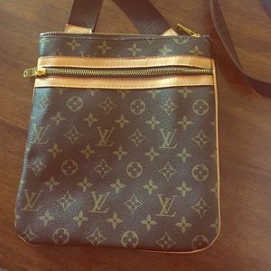 Fake Louis Vuitton Crossbody Bag