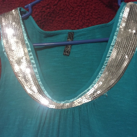 Sequence tank top - Picture 2 of 3