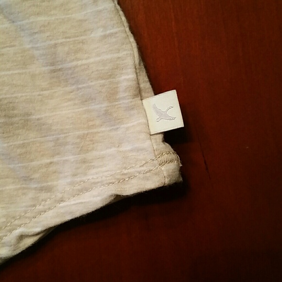 Eddie Bauer short sleeve henley - Picture 3 of 3