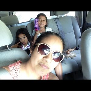 Meet your Posher, Rafaela