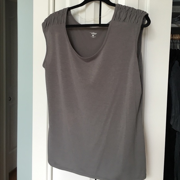 Great Northwest XL Gray Sleeveless Top