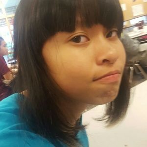 Meet your Posher, Alexis