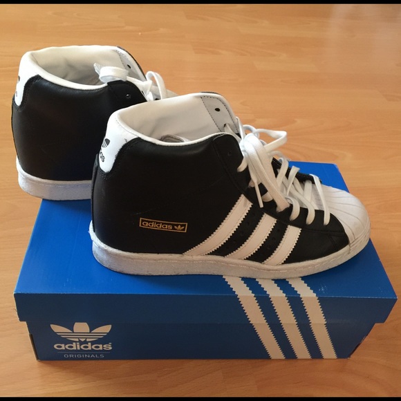 Adidas Shoes - Women's Adidas Up Size 7 1/2. Price is Firm.