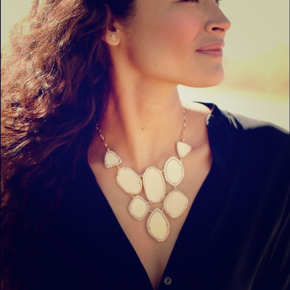 Fiona Bib Necklace