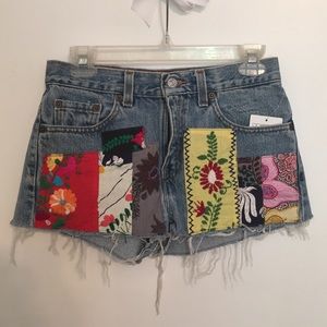 Urban Renewal - Levi cutoff denim shorts. S
