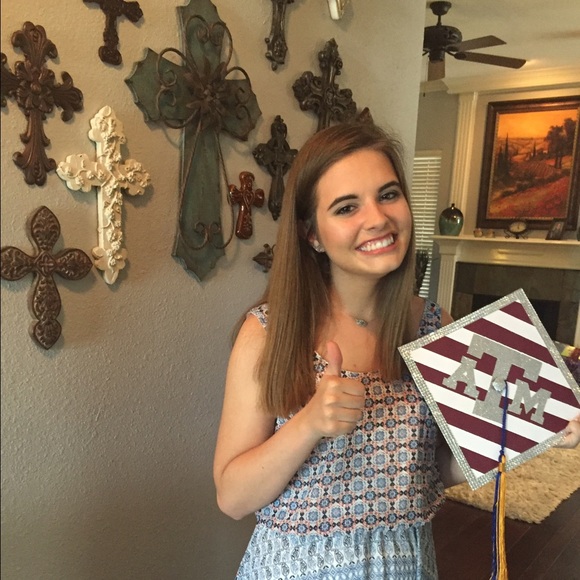 Meet your Posher, Haley - Picture 1 of 1