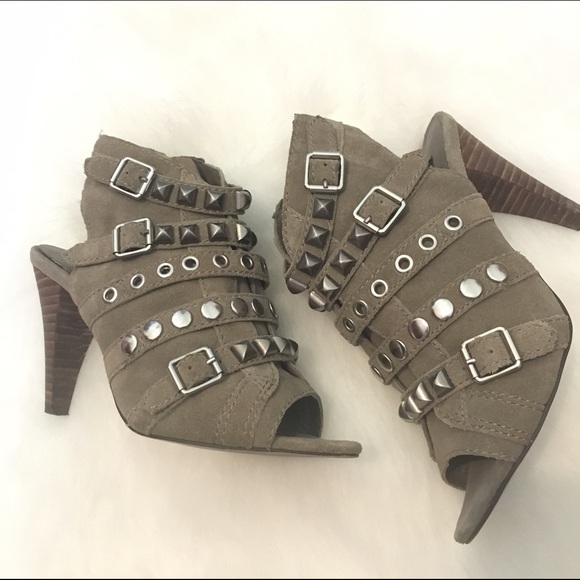 Steve Madden Shoes - Steve Madden Luxe studded heels