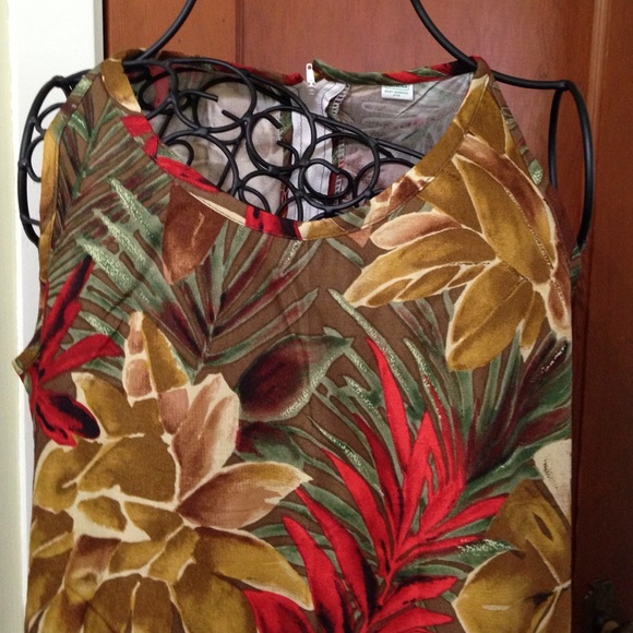 Hawaiian Print Sundress - Picture 3 of 3