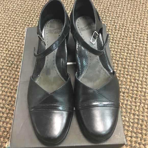 Dansko Shoes Dansko Roxy Mary Janes Black Leather 388 Dansko Shoes Dansko Roxy Mary Janes Black Leather 388