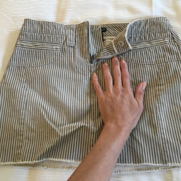 American eagle outfitters y2k striped mini skirt sz 0