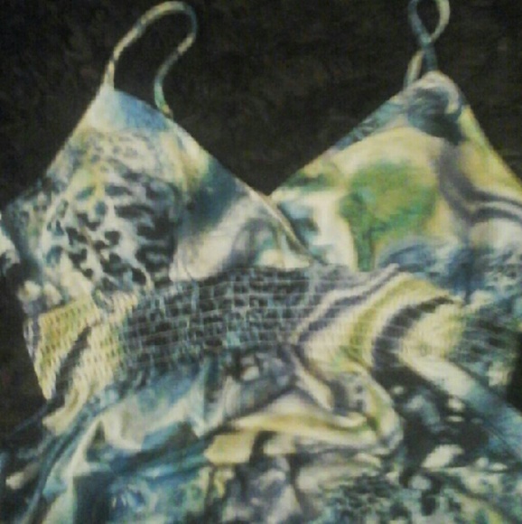 Super cute dress - Picture 2 of 2