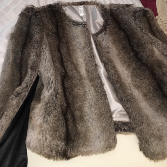 Fur Jacket - Picture 3 of 4