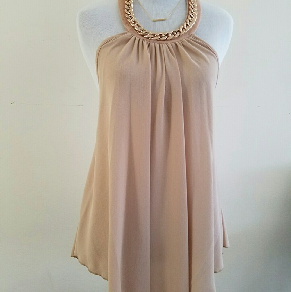 Strapless halter top with gold chain