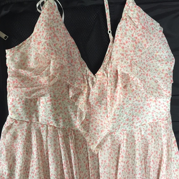 Dress - Picture 2 of 4