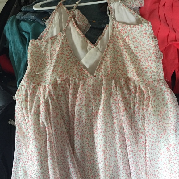 Dress - Picture 3 of 4