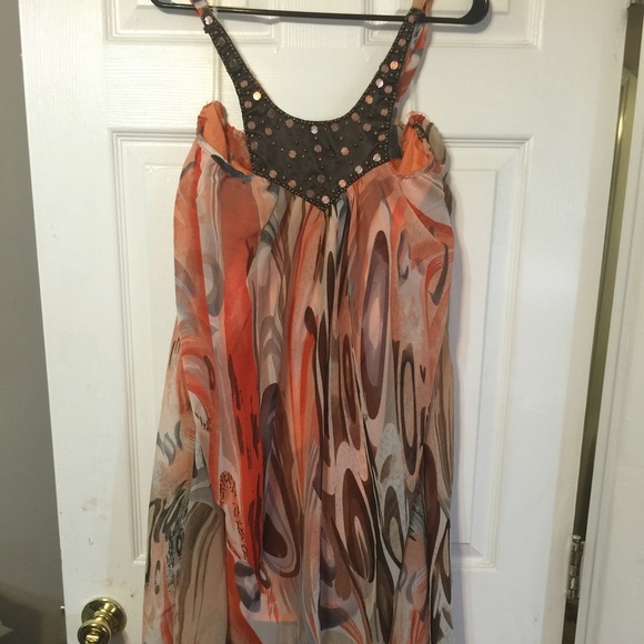 Dress - Picture 2 of 4