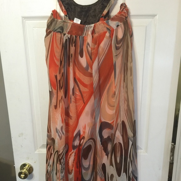 Dress - Picture 3 of 4