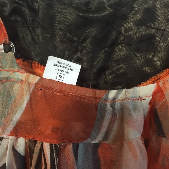 Dress - Picture 4 of 4