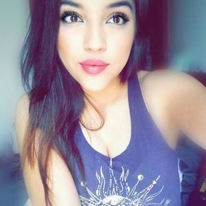 Meet your Posher, Valeria