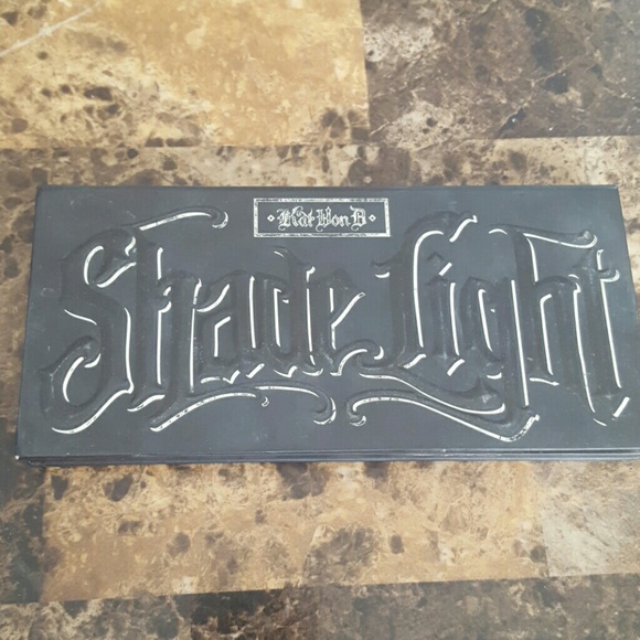 Contour palette by Kat Von D