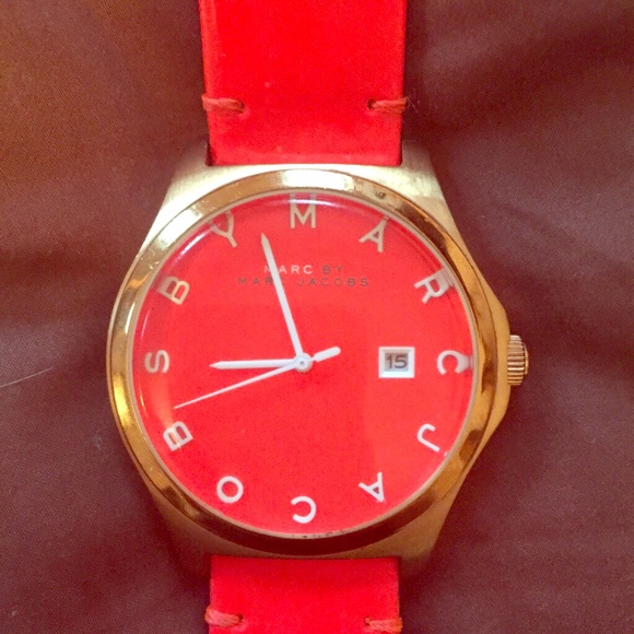 Marc Jacobs watch new battery