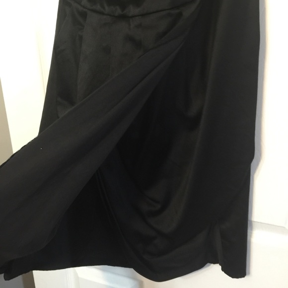 Dress - Picture 3 of 4