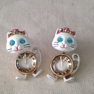Betsey Johnson cat earrings