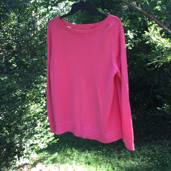 Geometric Patterned Soft Sweater - Picture 4 of 4