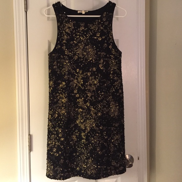 Vestique Dresses & Skirts - Geogeous boutique cocktail dress
