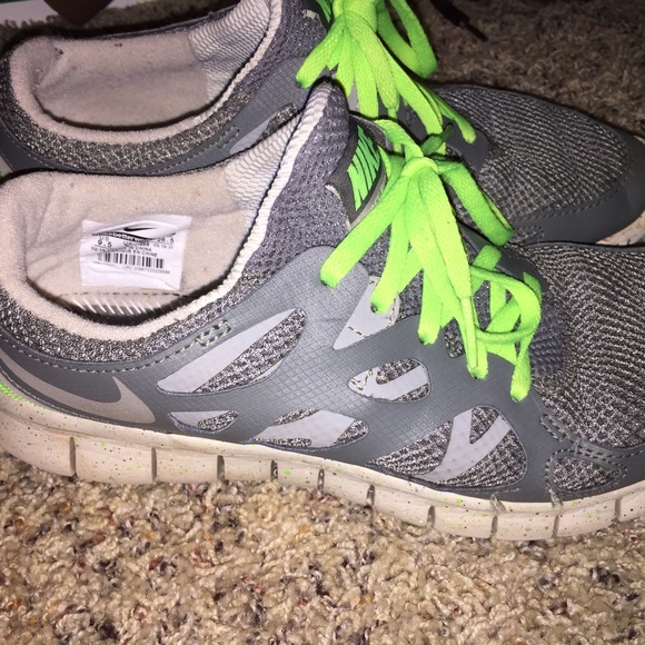 great condition womens nike free run 2.