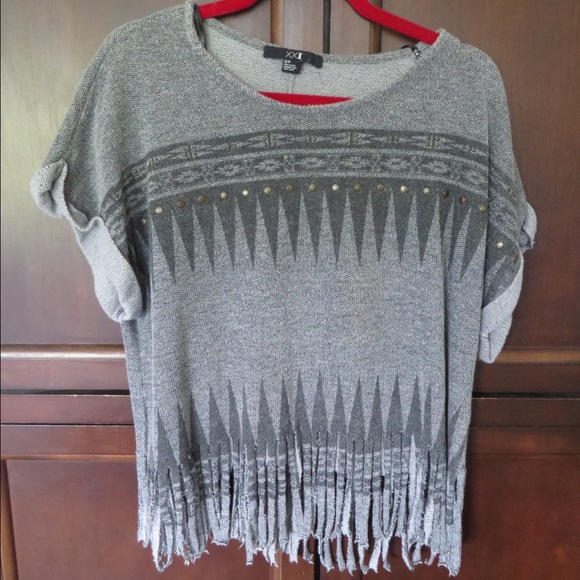 short sleeve over sized fringe sweater