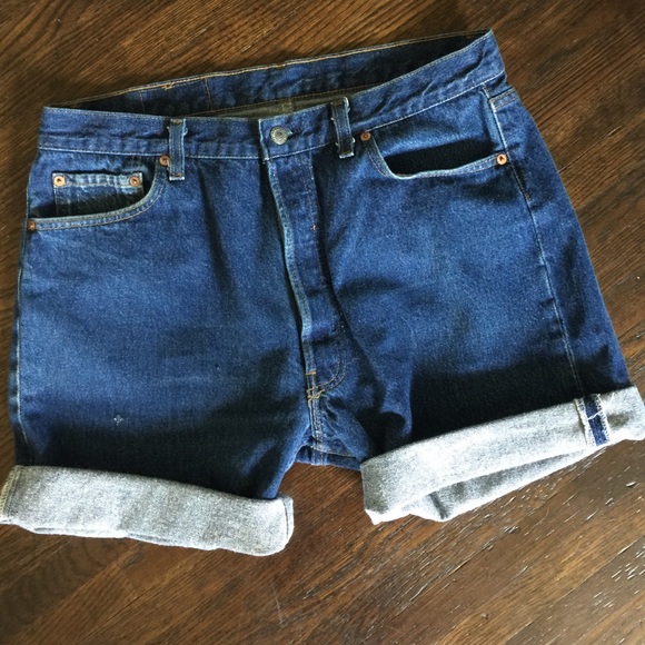 Vintage high waisted levi's shorts
