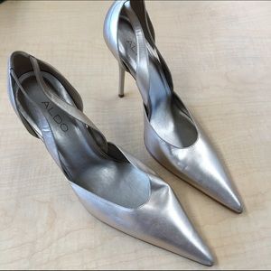 ALDO Gold Pointed Toe Heels