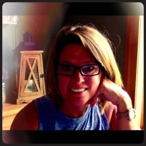 Meet your Posher, Pam