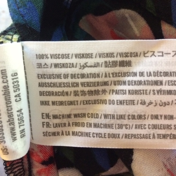 !!SOLD!! Hollister high rise shorts - Picture 4 of 4