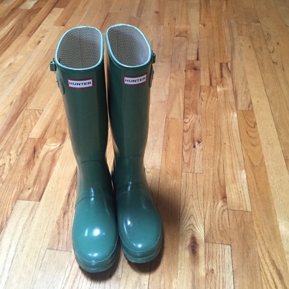 Size 9 Tall Green Hunter Rainboots