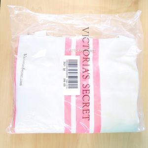 Victoria's Secret Bags - Victoria's Secret White Tote Bag with Pink Stripes Victoria's Secret Bags - Victoria's Secret White Tote Bag with Pink Stripes