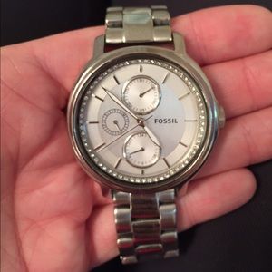 ❗️REDUCED❗️Silver Fossil Watch