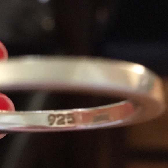 Beautiful ring - Picture 4 of 4