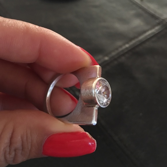 Ring - Picture 3 of 4