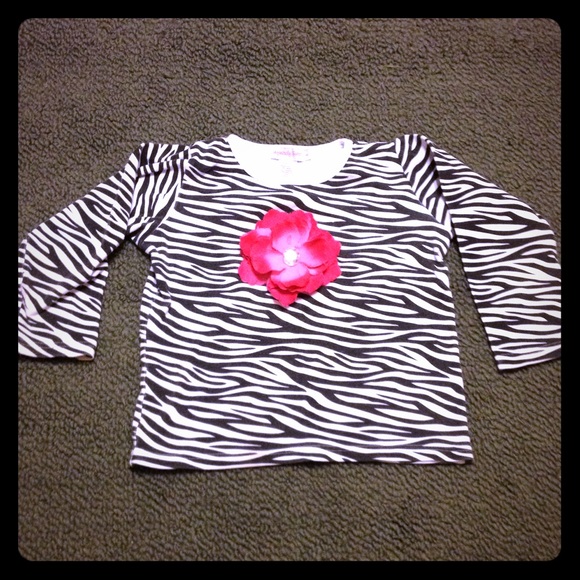Children's shirt, adorable! A must have!
