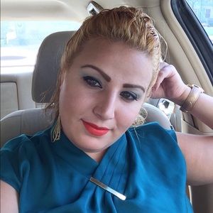 Meet your Posher, Doralisse