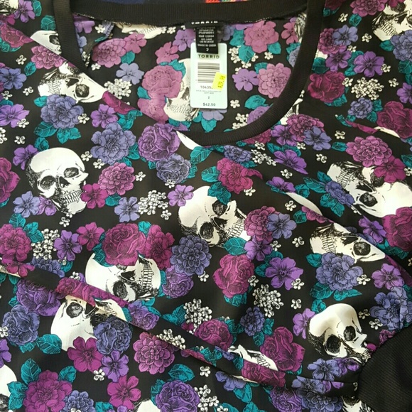 Torrid Size 2 Sweatshirt