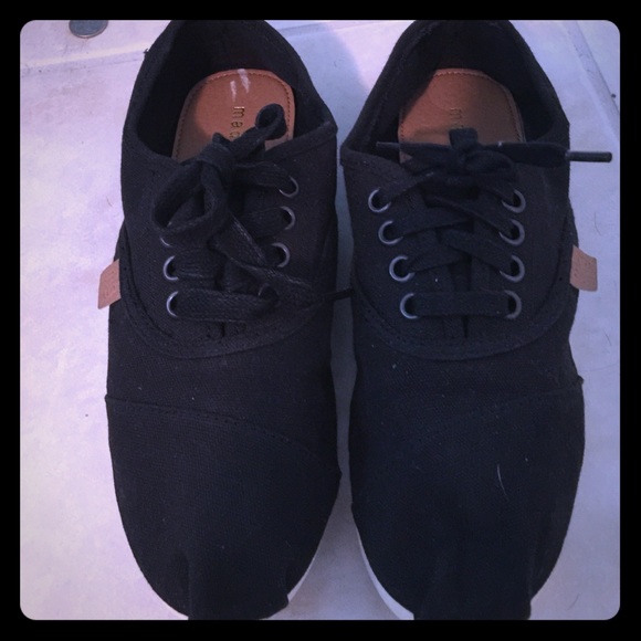 Madden Girl black canvas Sneakers