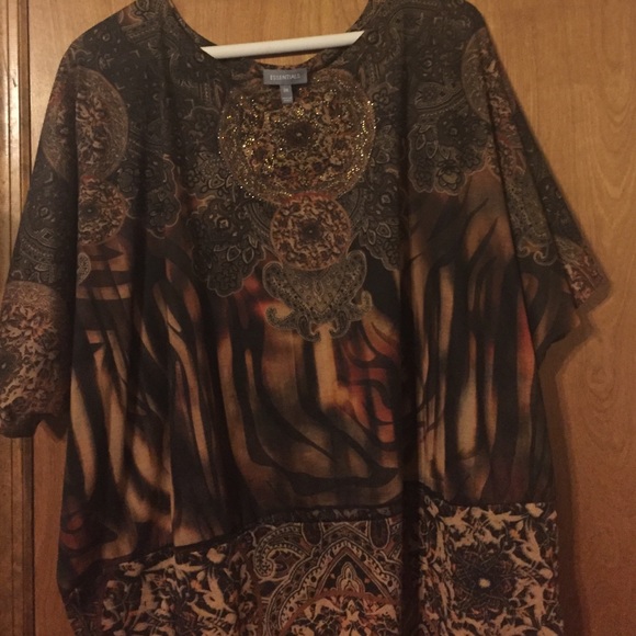 Essential medallion top