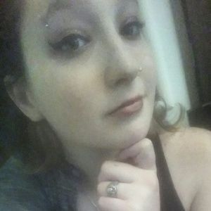 Meet your Posher, Courtney